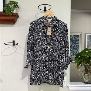 New NWT Michael Kors Monochrome Animal Print zipper shirt tunic Jacket size XL